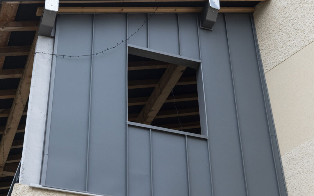 Bardage en zinc à Poligny : une solution moderne pour vos façades